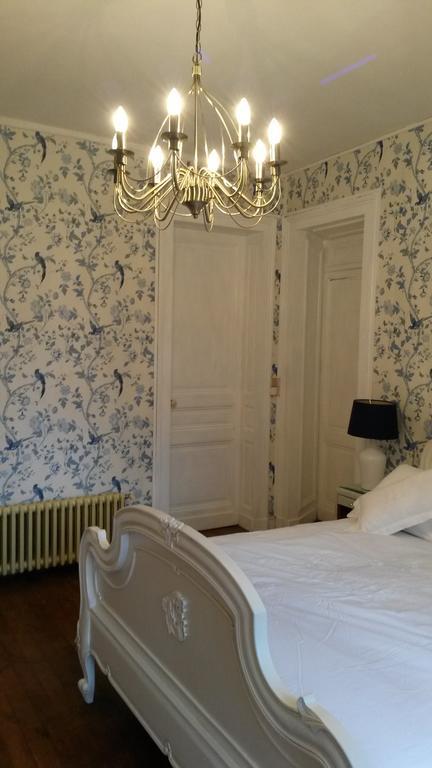Bed and Breakfast Le Chalet De Luxe Saint-Severin Номер фото