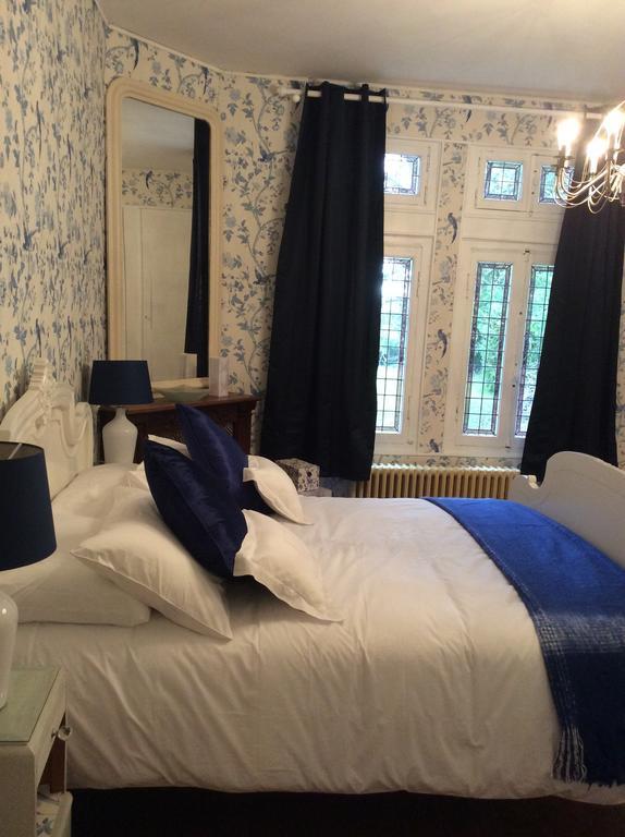 Bed and Breakfast Le Chalet De Luxe Saint-Severin Экстерьер фото
