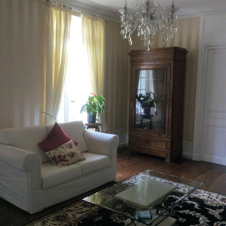 Bed and Breakfast Le Chalet De Luxe Saint-Severin Экстерьер фото