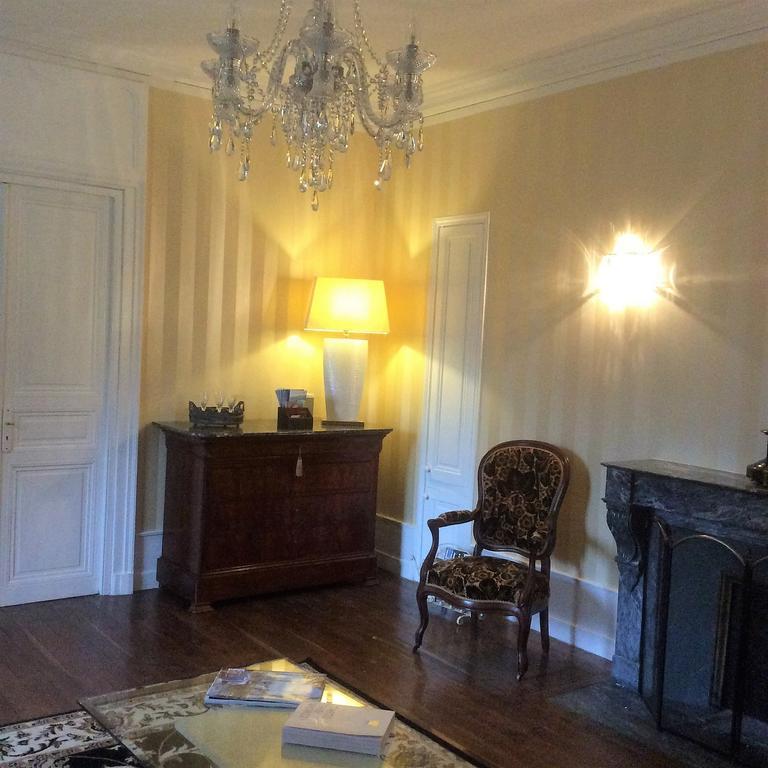 Bed and Breakfast Le Chalet De Luxe Saint-Severin Экстерьер фото