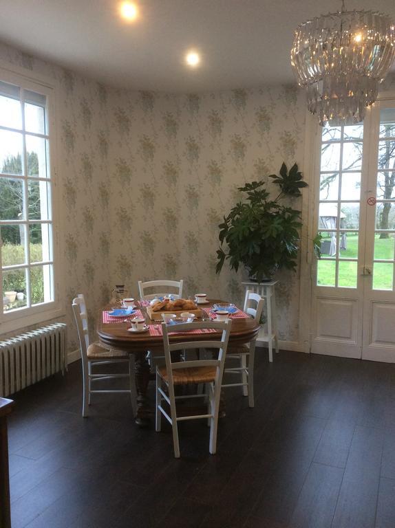 Bed and Breakfast Le Chalet De Luxe Saint-Severin Экстерьер фото